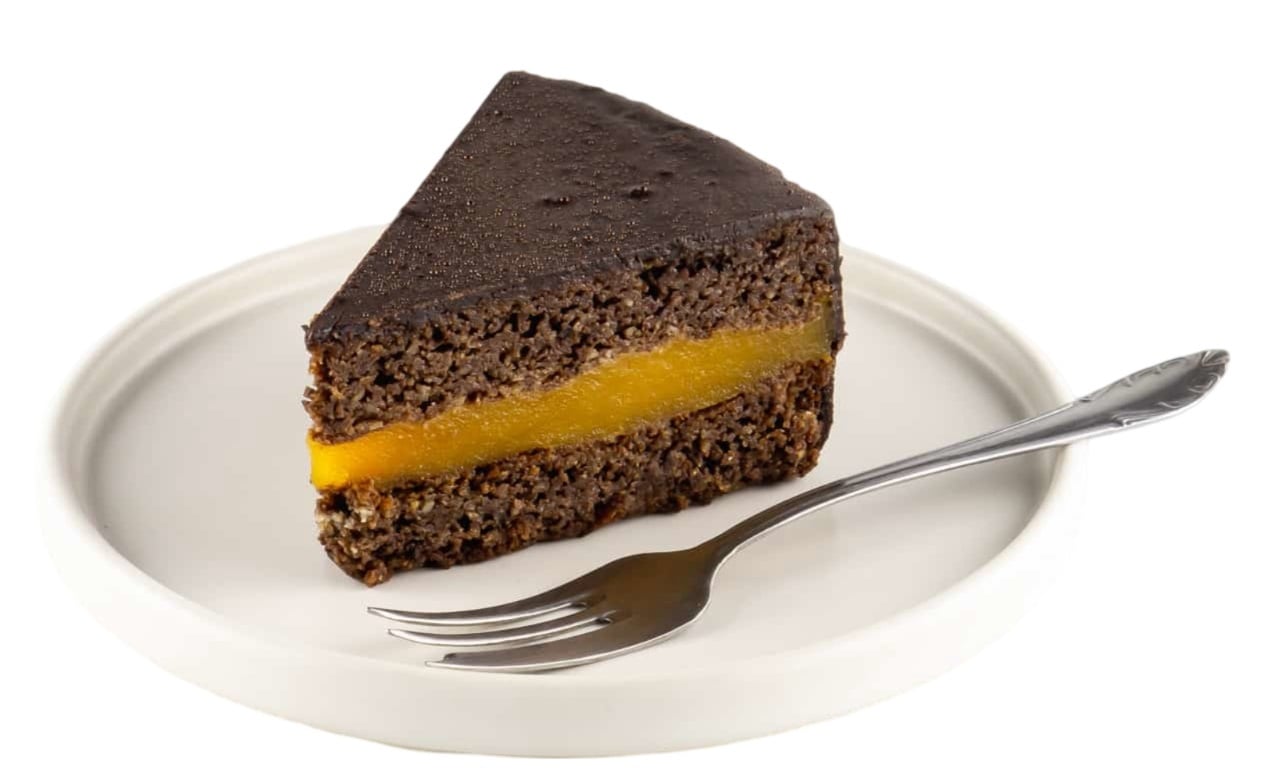 All in Natural Food Sacher tortaszelet