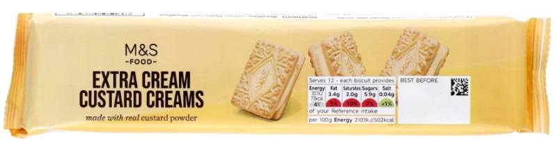 Marks & Spencer 12 pudingos ízű szendvicskeksz vanília ízű töltelékkel (33%)
