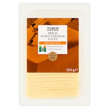 szeletelt, zsíros, kemény cheddar sajt 200 g