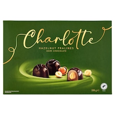 Charlotte csokoládéval bevont desszert egész mogyoróval 225 g