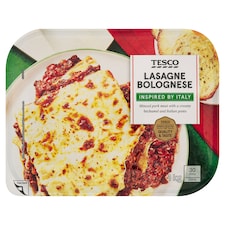 Lasagne Bolognese paradicsomos-sertéshúsos és besamel mártással rétegzett tésztalapok 1 kg