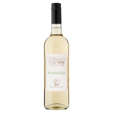 Duna-tisza közi Muskotály félédes fehérbor 10,5% 750 ml