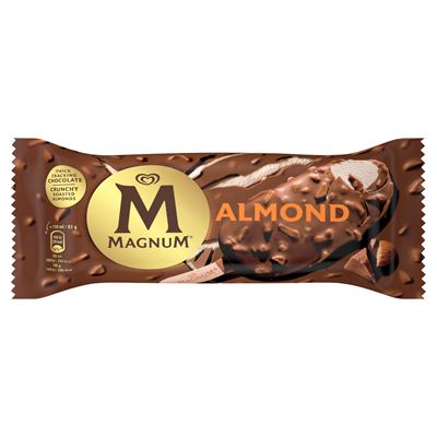MAGNUM Almond Vaníliás Jégkrém Tejcsokoládé Bevonattal és Manduladarabkákkal 110 ml