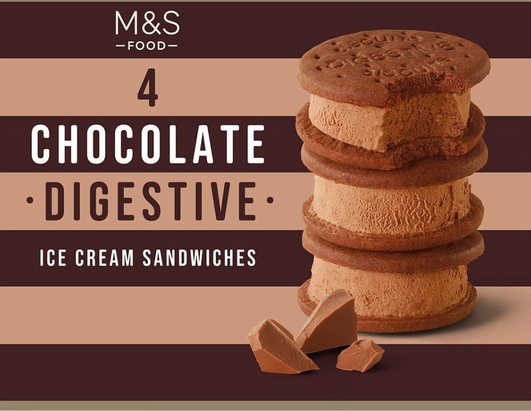 Marks & Spencer Tejcsokoládés jégkrém kakaós keksszel
