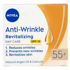 NIVEA Anti-Wrinkle Revitalizing nappali arckrém 55+ SPF15 50 ml